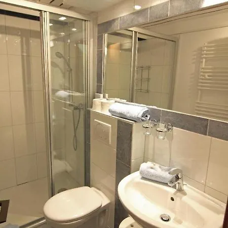 Kapitaenshaus-lassen-zimmer-nes-puek 3*