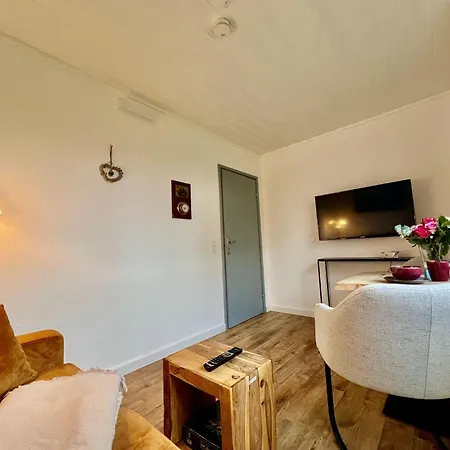 Kapitaenshaus-lassen-zimmer-nes-puek 3* فيسترلاند